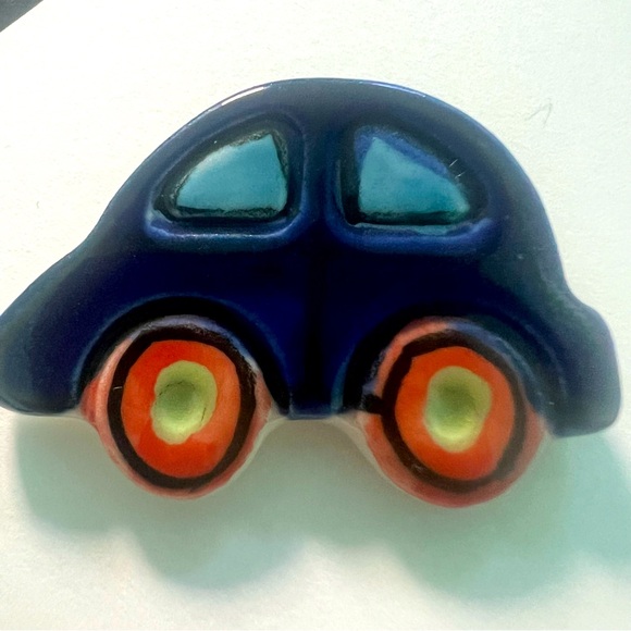 VW Beetle Car Brooch Blue VW Volkswagen Love Bug Pin - Picture 1 of 7